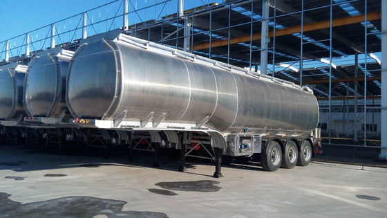 Recarga del depósito de combustible diesel de acero inoxidable