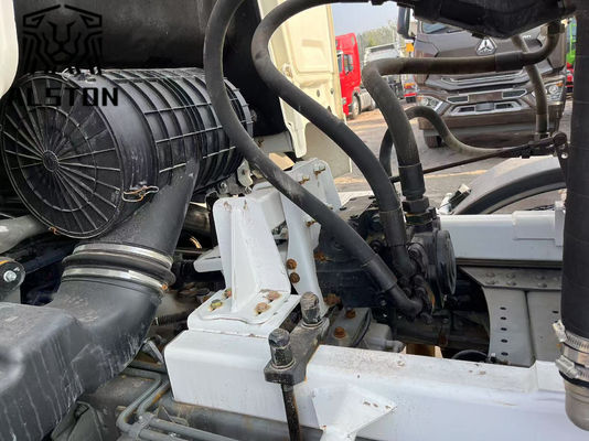 Sinotruk Howo TX 8x4 camión mezclador de hormigón, usado Howo TX 340HP camión mezclador