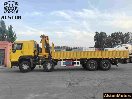 Camión de grúa HOWO 8x4 usado con 12 toneladas XCMG para la venta en Ghana (371HP LHD)