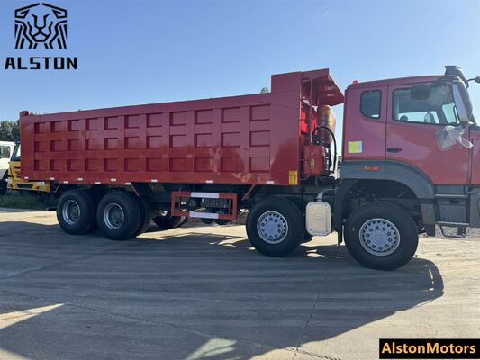 Sinotruk HOWO NX 8x4 camión de descarga usado para la venta en la República Democrática del Congo