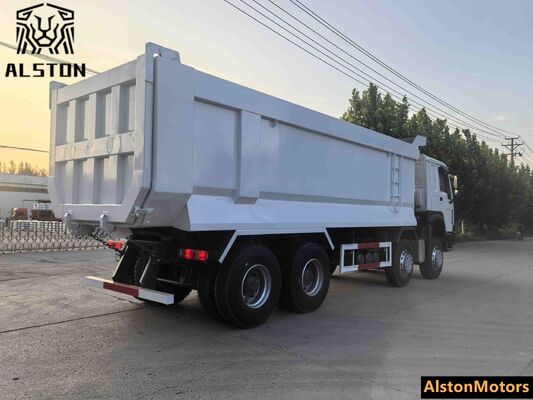 Un camión de descarga HOWO usado renovado para la venta en China