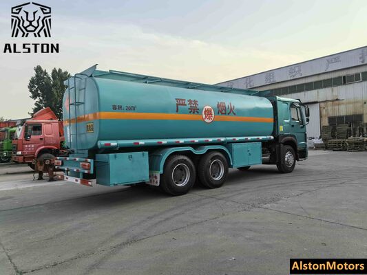 Se vende un camión de combustible usado. Un tanque de 20 mil litros.