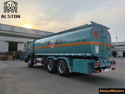 Se vende un camión de combustible usado. Un tanque de 20 mil litros.