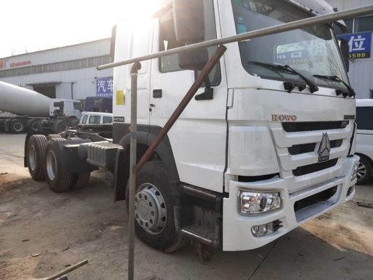 Tractor unit Sino Heavy Duty 6x4 con volante a la izquierda