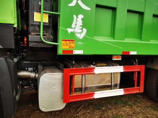 Camión volquete Sinotruk Howo 6x4 de 40 toneladas con volante a la izquierda