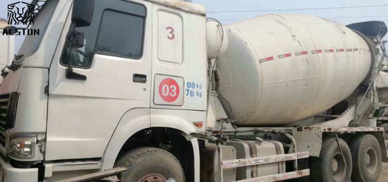 Howo 6x4 camión mezclador de hormigón usado, 10cbm en el sitio camión mezclador de cemento