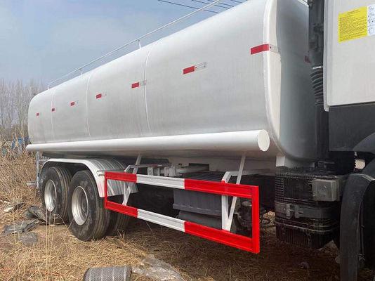 Camión cisterna de agua Sino Howo usado de 20000 litros 336HP