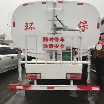 Camión cisterna de agua Sinotruck Howo de 336HP y 20m3 usado