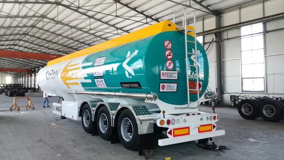Semirremolque cisterna de combustible de 45000 litros con suspensión mecánica