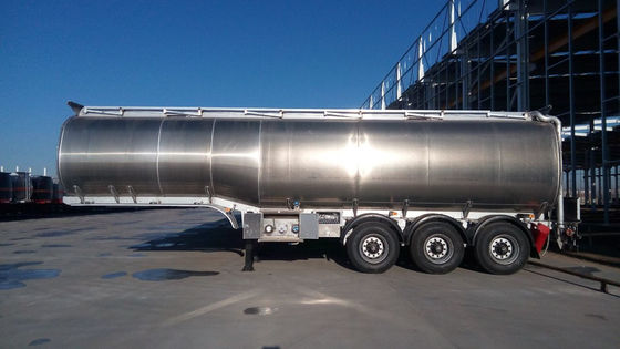 Recarga del depósito de combustible diesel de acero inoxidable