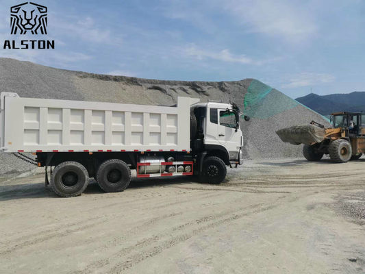 Un camión de 6x4 y 10 ruedas para vender.